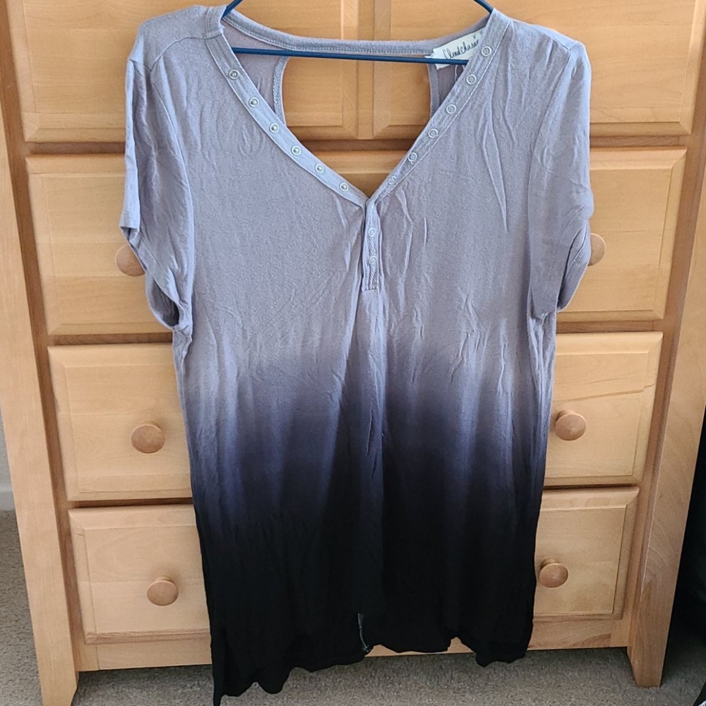 Ladies size large t shirt ombre with back cutout